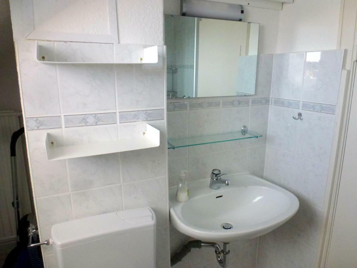 Ferienwohnung Am Runenstein 7 Busdorf Bagian luar foto