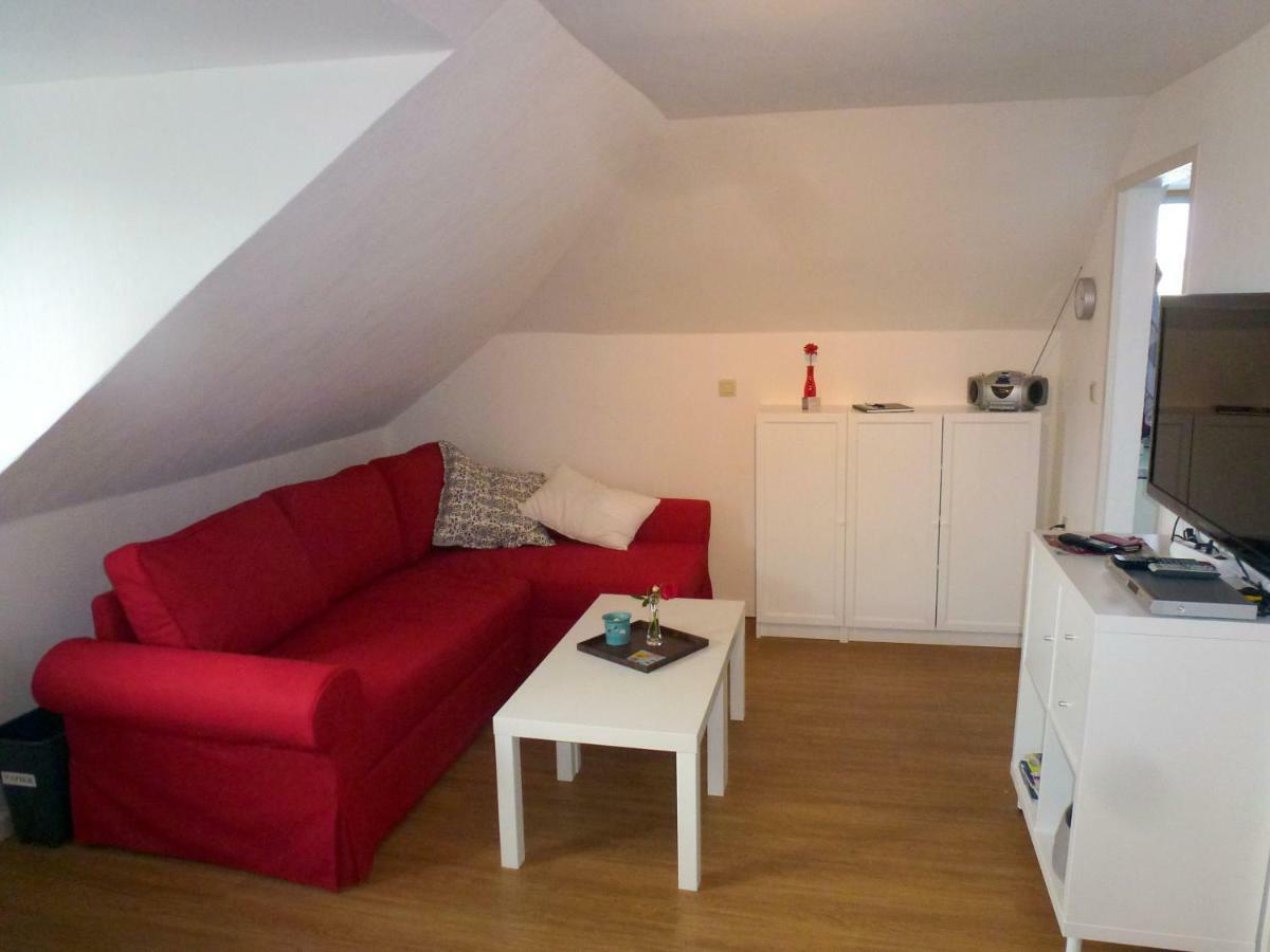 Ferienwohnung Am Runenstein 7 Busdorf Bagian luar foto